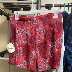 Knox rose shorts NWT